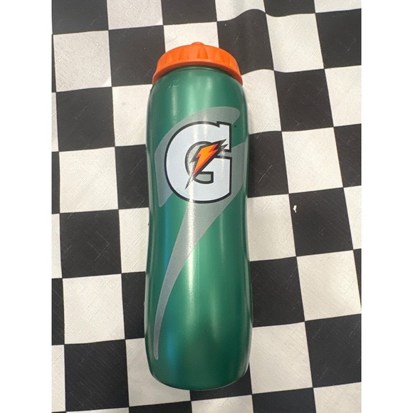 Gatorade Green Orange Squeeze Water Bottle Sports Drink Sipper made in USA - Picture 1 of 5